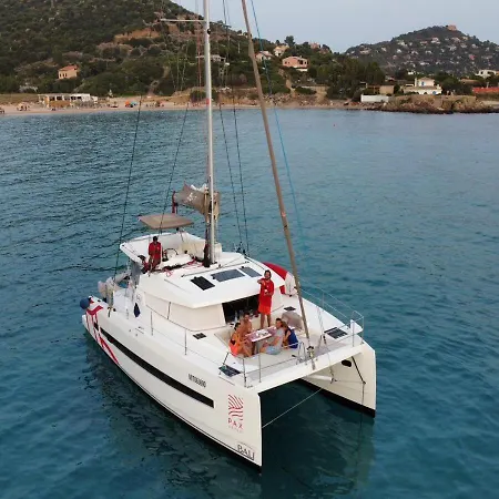 Båthotell Catamarano Pax Abyssi *