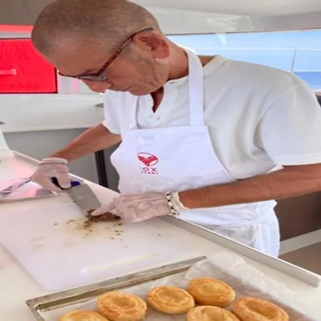 Båthotell Catamarano Pax Abyssi Villasimius